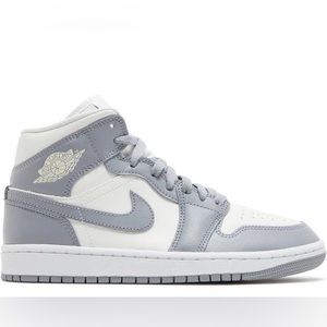 Air Jordan 1 Mid “Stealth” Women Size 7